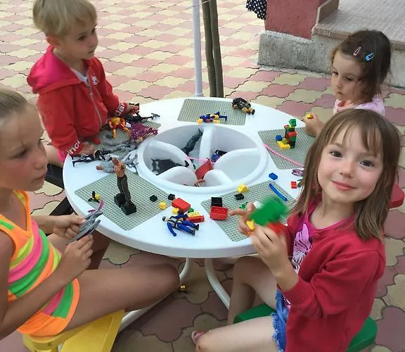 Steaua Nordului בית הארחה קוסטינסטי